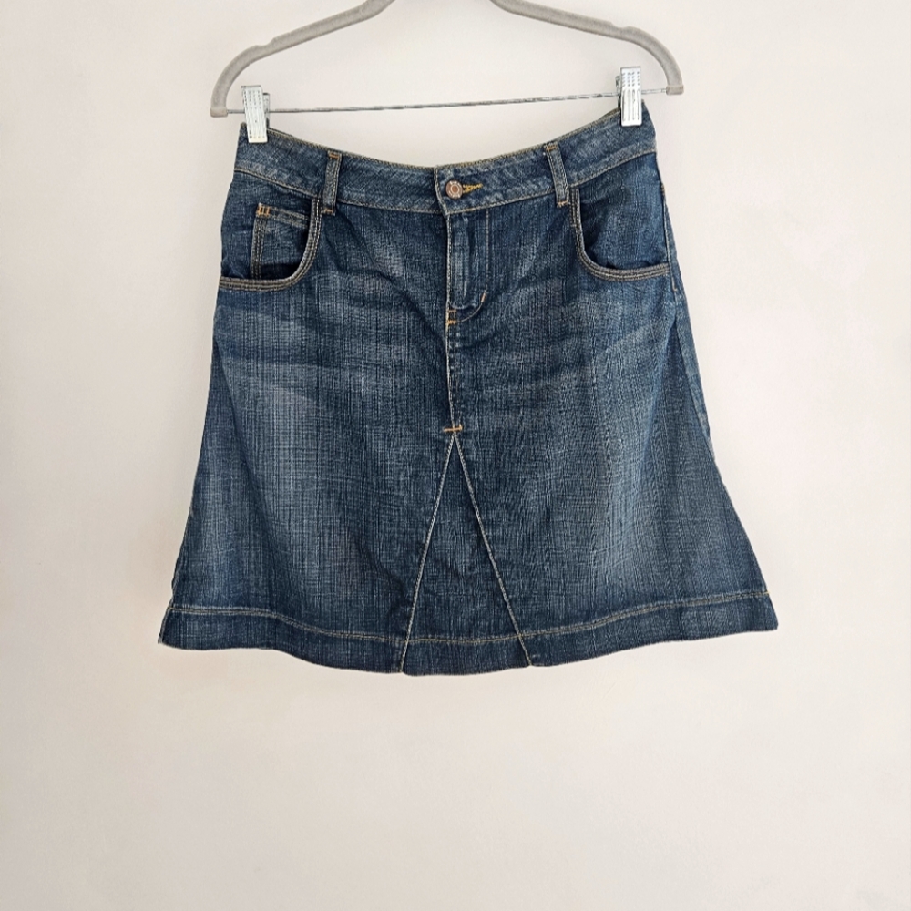 BODEN Denim Medium Wash Not Too Short Mini Skirt